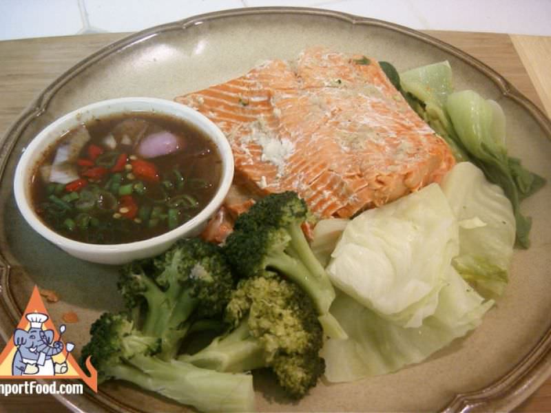 Steamed Fresh Fish and Vegetables Thai-Style with Dipping Sauce